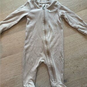 Nike baby Beige One Piece Footie